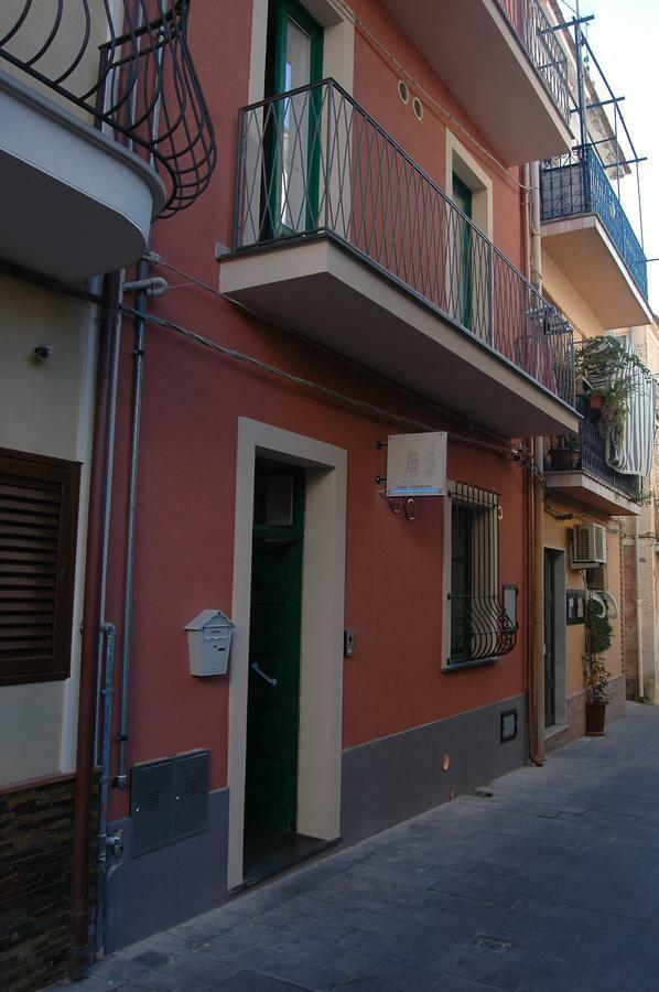 B&B Casa Valentone 卡梅罗塔的码头 外观 照片